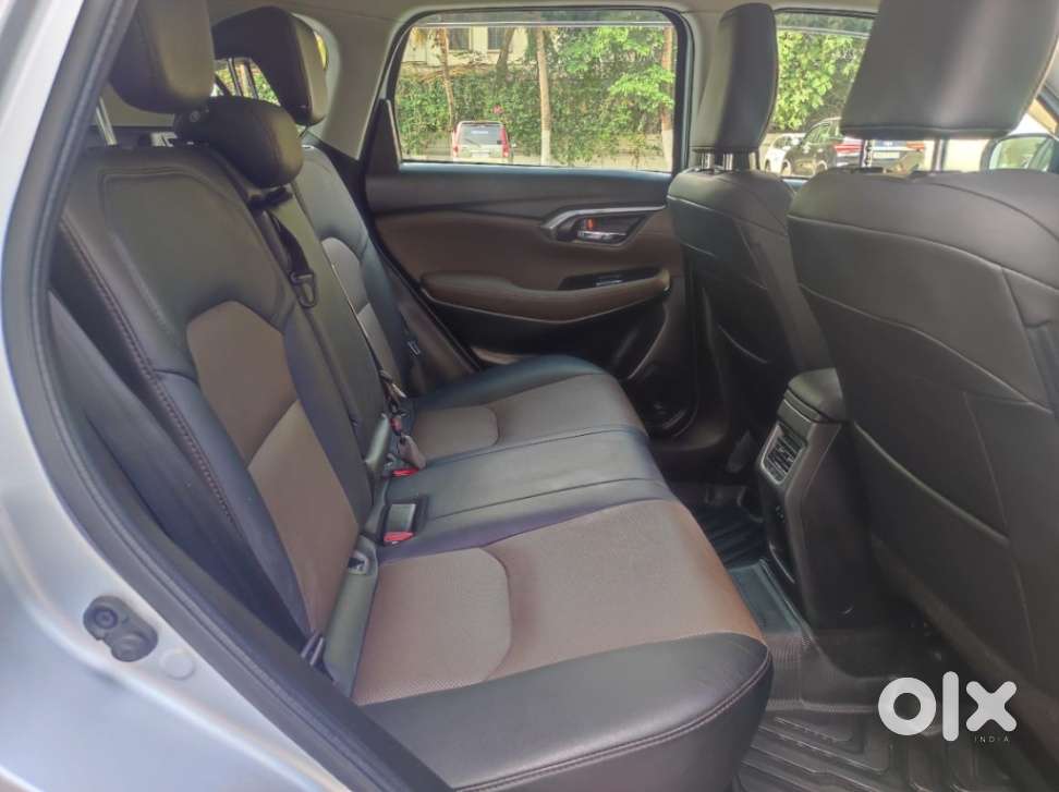 Toyota Urban Cruiser Hyryder 1.5 V Hybrid, 2024