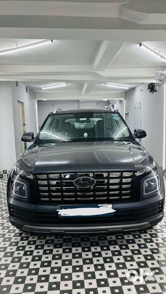 Hyundai Venue Petrol 2023