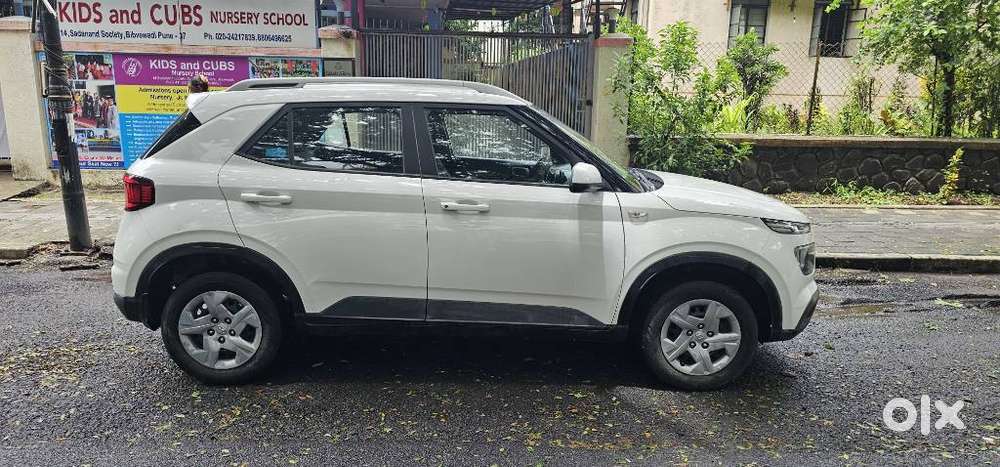 Hyundai Venue S, 2019, Petrol