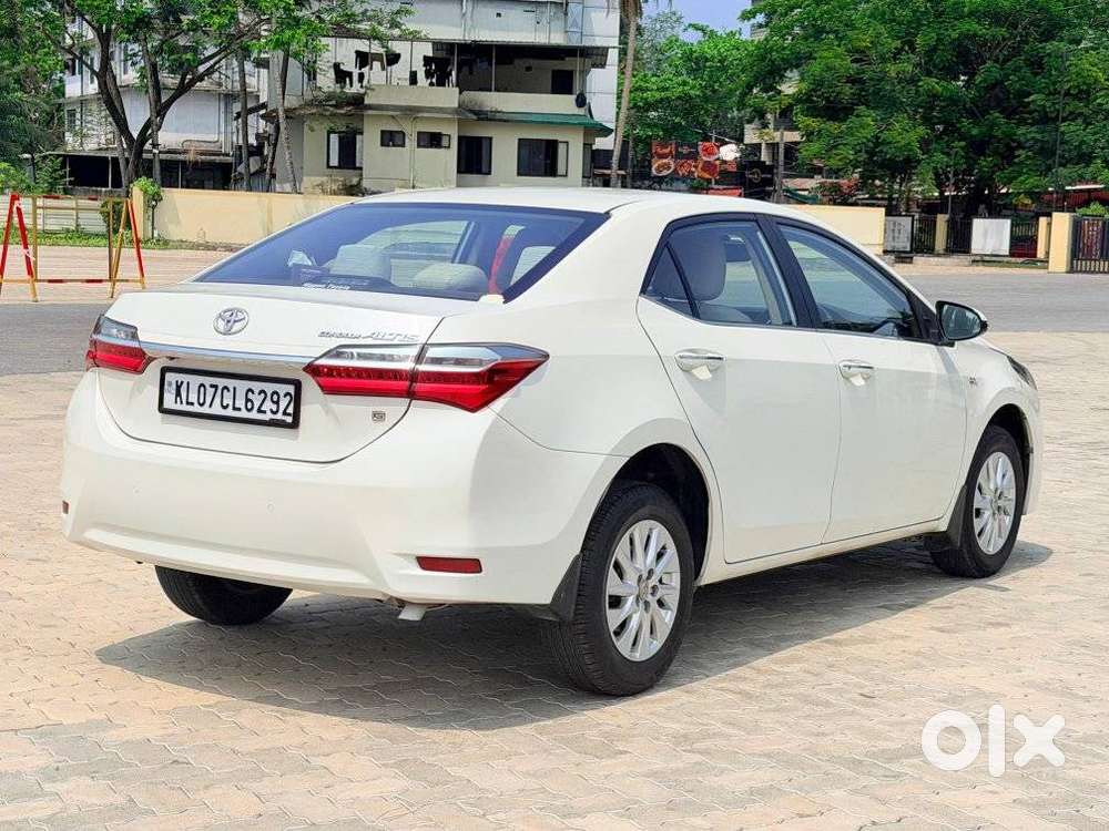 Toyota Corolla Altis 1.8 G Cvt, 2017, Petrol