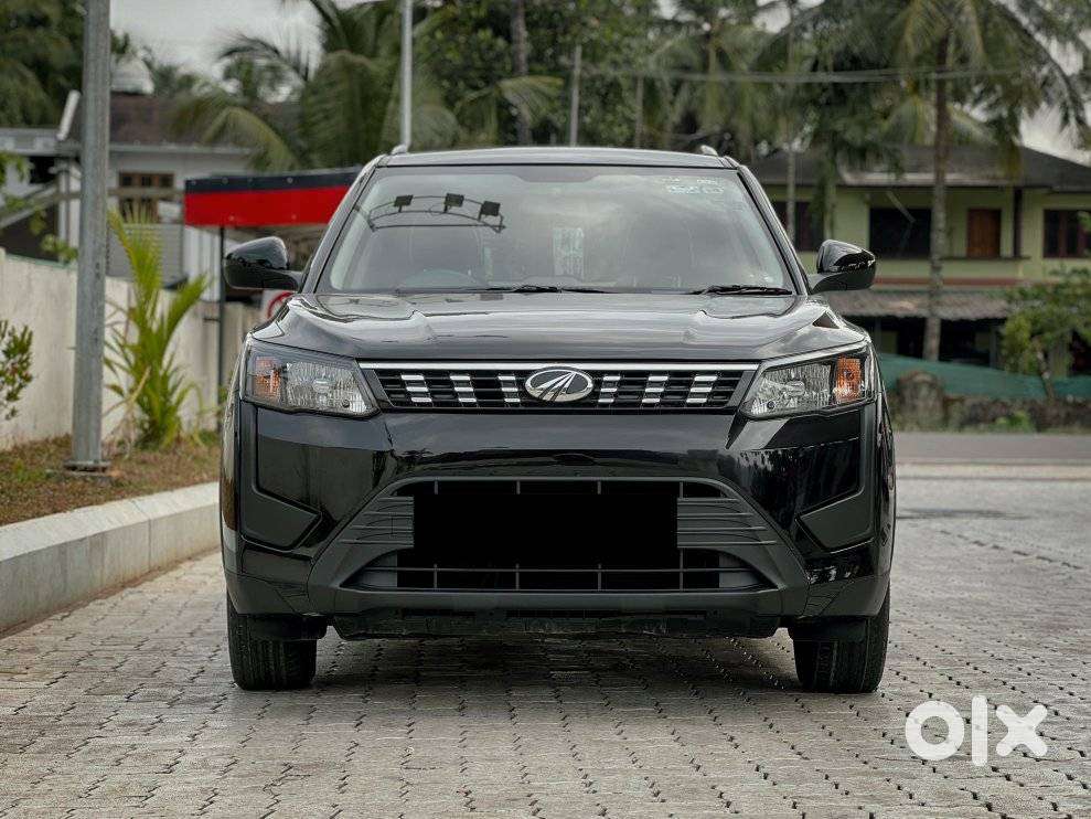 Mahindra Xuv300 W6, 2022, Petrol