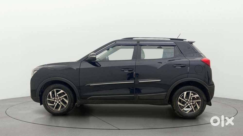 Mahindra Xuv300 W8 Option, 2022, Petrol