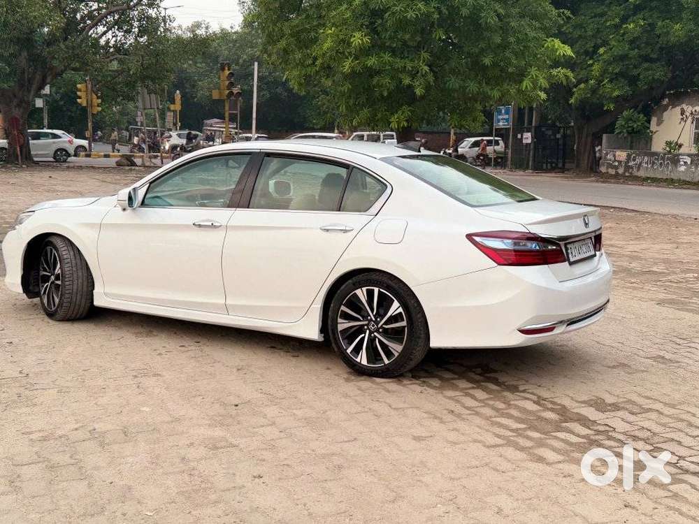 Honda Accord Hybrid Cvt, 2017, Petrol