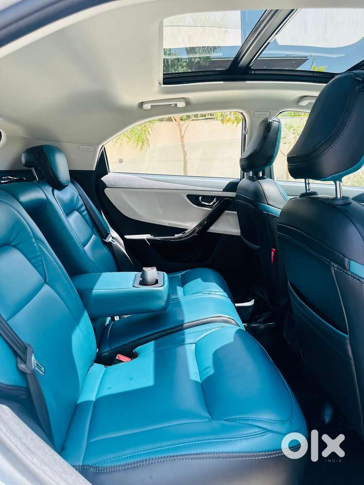 Tata Nexon Creative Plus 1.2 Revotron Petrol 7dca, 2025, Petrol