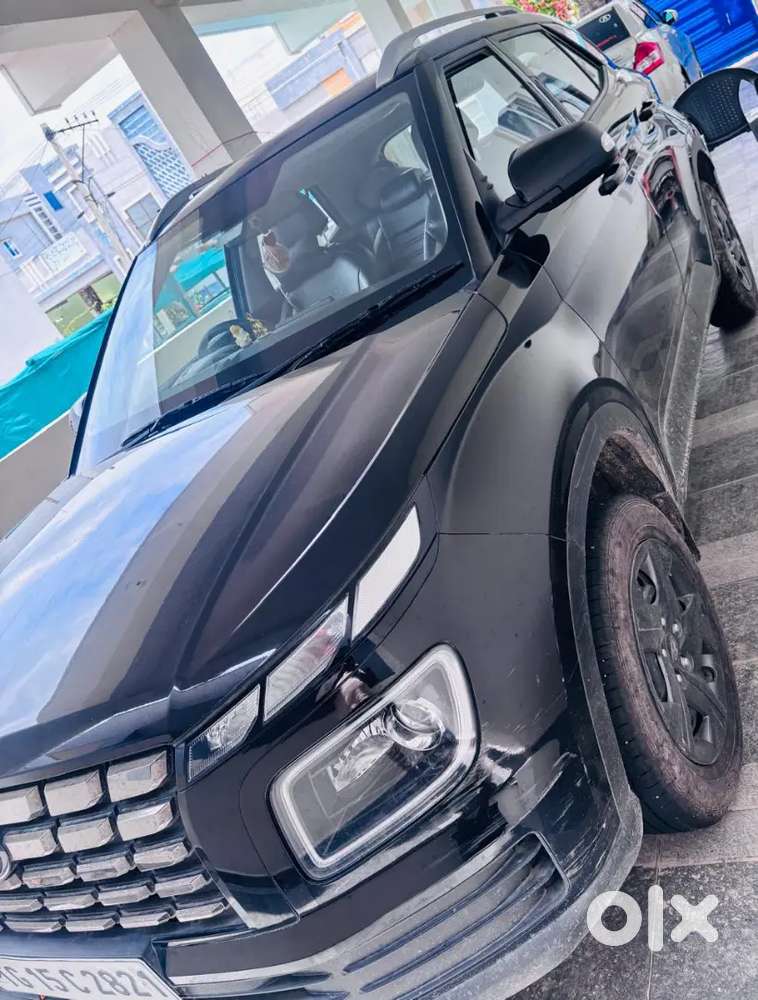 Hyundai Venue Petrol Manual 2024 Car