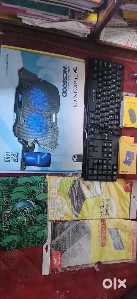 Laptop accessories kit