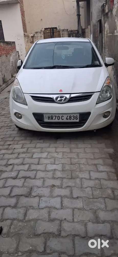 Hyundai I20 2011 Petrol 150000 Km Driven