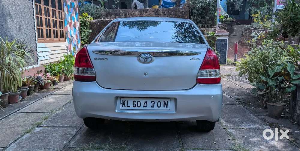 Toyota Etios 2013 Diesel 196000 Km Driven