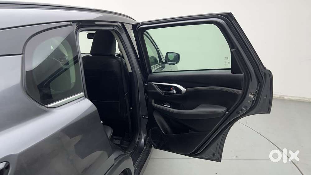 Toyota Urban Cruiser Hyryder 1.5 V Neo Drive Awd, 2023, Petrol