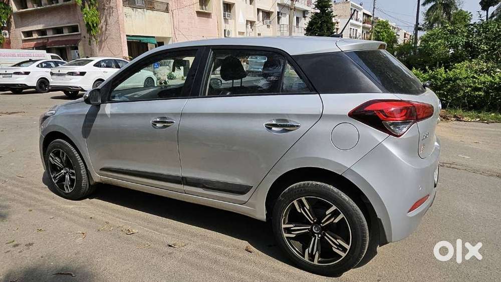 Hyundai I20 1.4 Asta (o) Crdi, 2015, Diesel