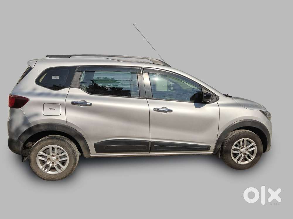 Renault Triber Rxt, 2021, Petrol