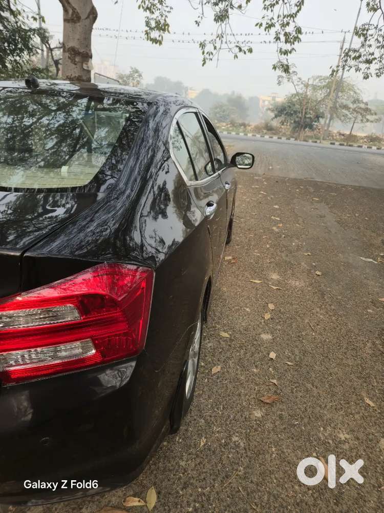Honda City V At 2012 Hybrid Model