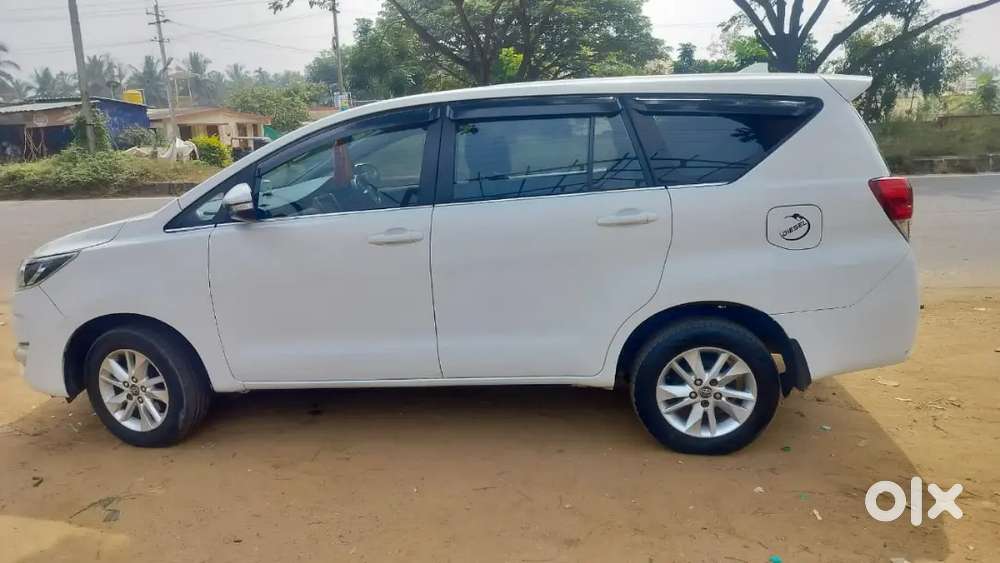 Toyota Innova Crysta 2017