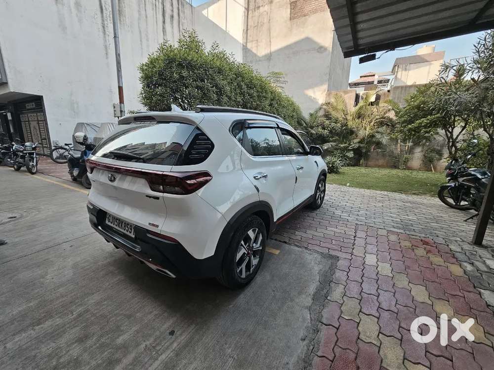 Kia Sonet Automatic  Gtx Plus