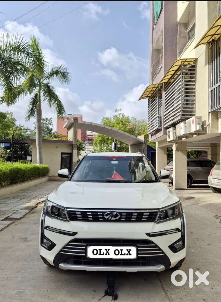 Mahindra Xuv300 2019 Petrol Well Maintained