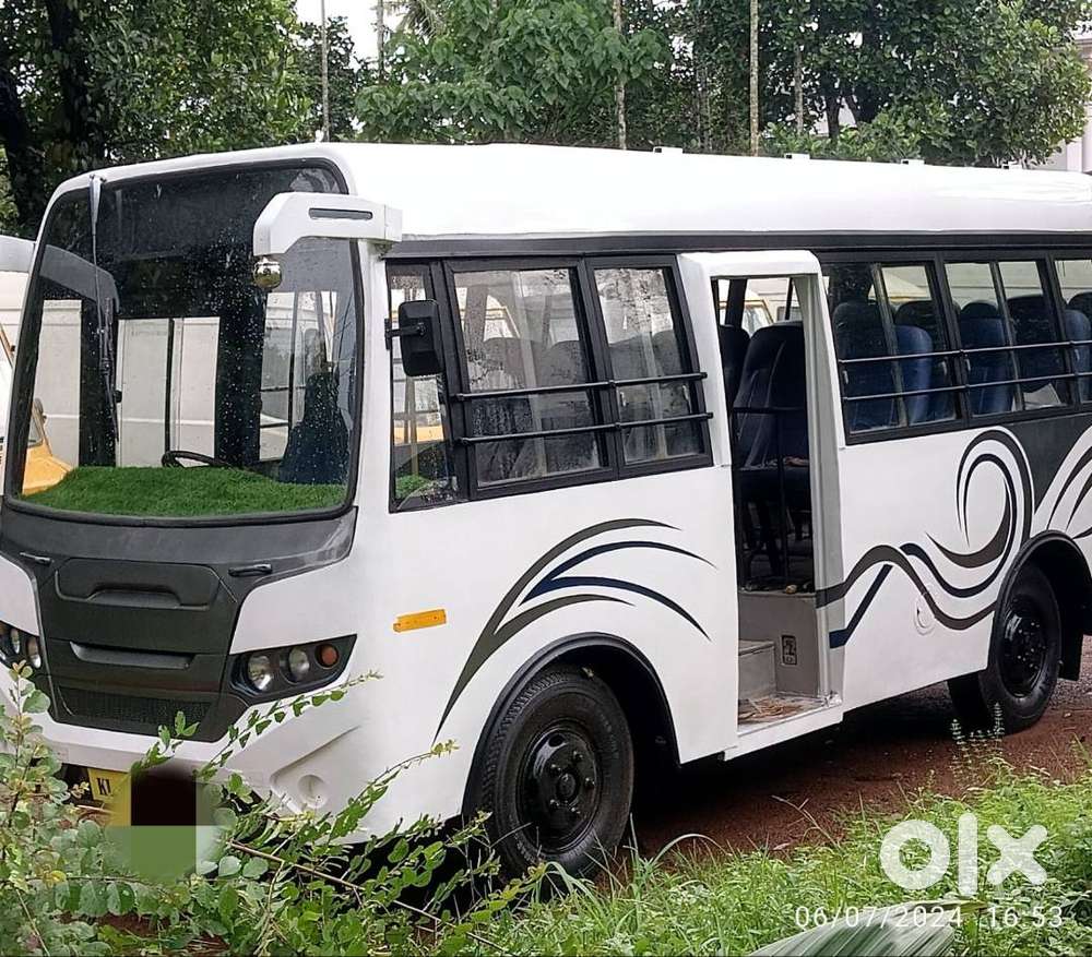 Mahindra Tourister For Sale 19 Seat