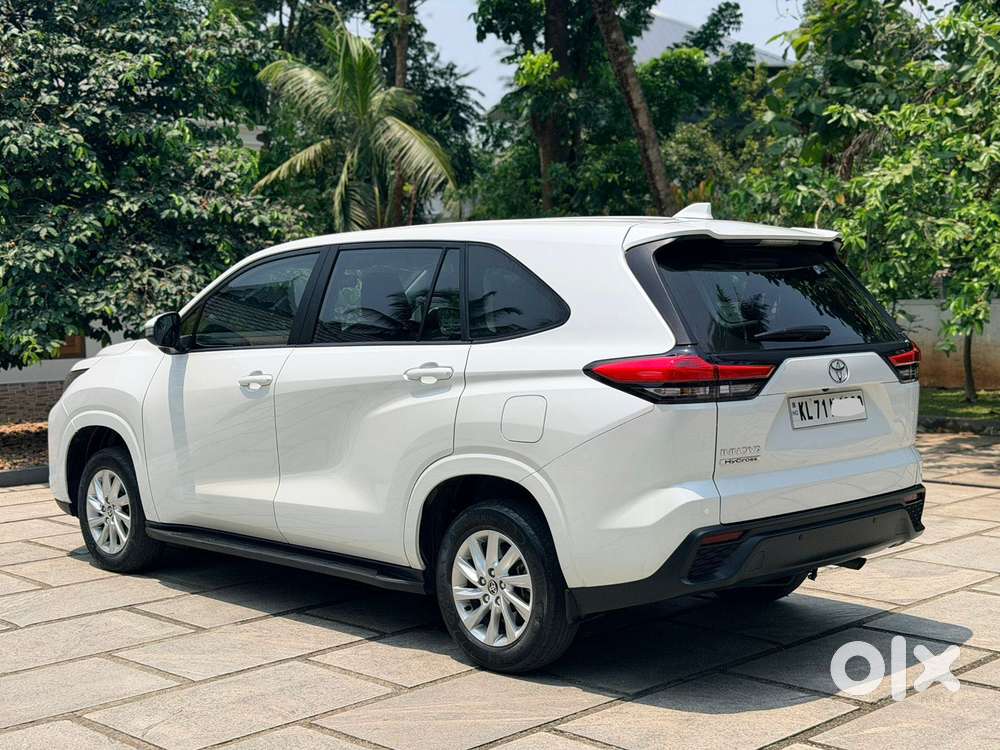 Toyota Innova Hycross 2.0 Gx 7 Str, 2024, Petrol