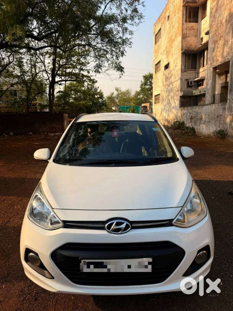 Hyundai Grand I10 Sportz O 1.2, 2016, Petrol