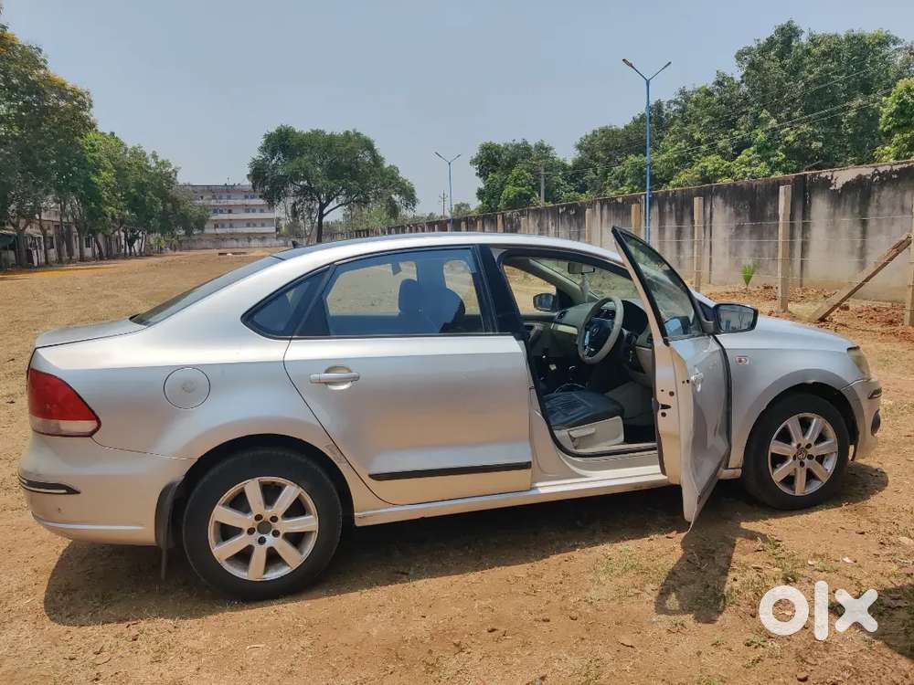 Volkswagen Vento 2011 Highline Petrol