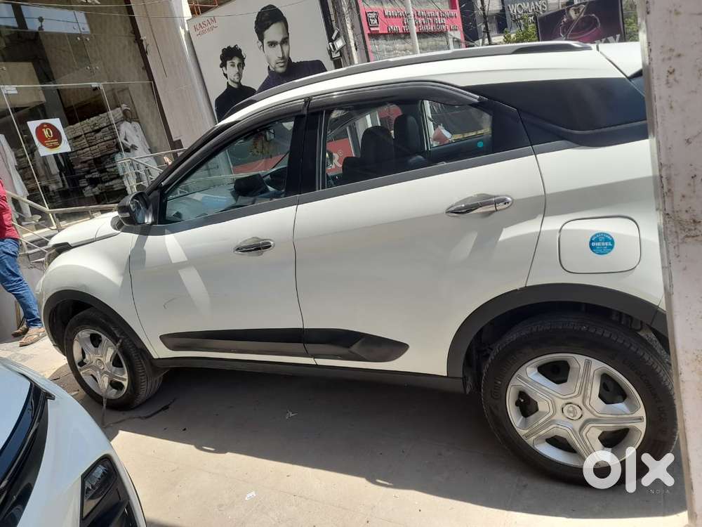 Tata Nexon 1.5 Revotorq Xma Plus (s) Amt, 2021, Diesel