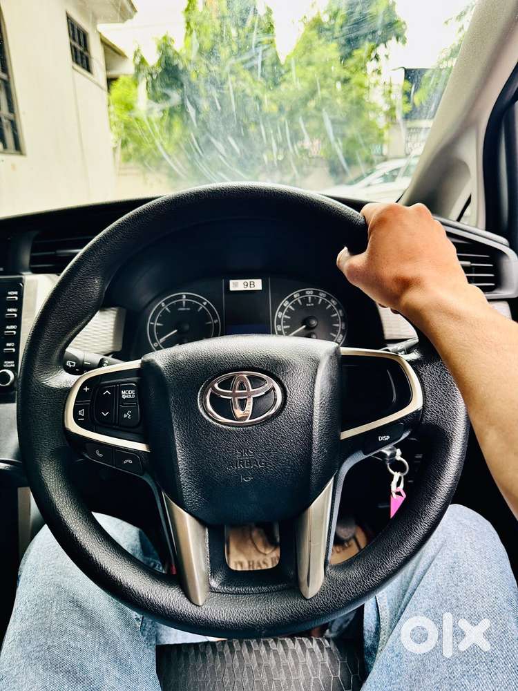 Toyota Innova Crysta 2.4 G Mt, 2022, Diesel