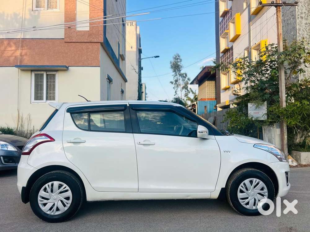 Maruti Suzuki Swift Vxi Optional, 2017, Petrol