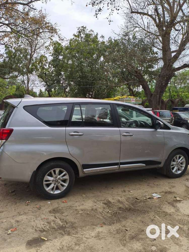 Toyota Innova Crysta 2.8 Gx At, 2017, Diesel