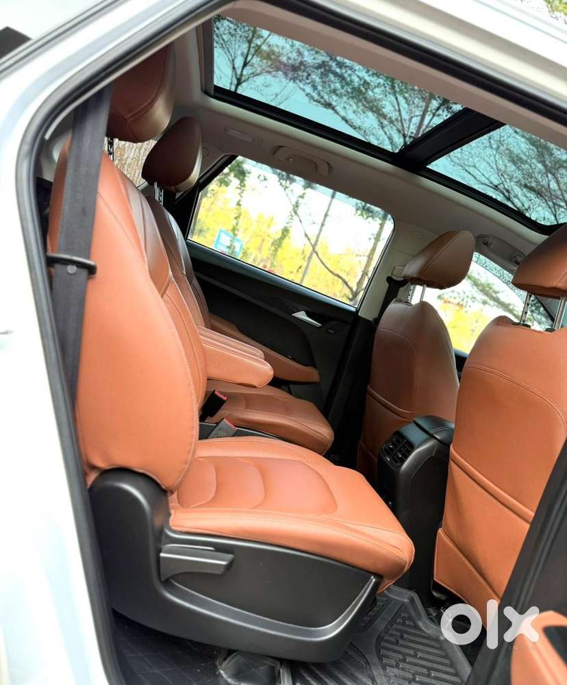 Mg Hector Plus Sharp Pro 2.0 Turbo Diesel 6 Str Dual Tone, 2022, Die..