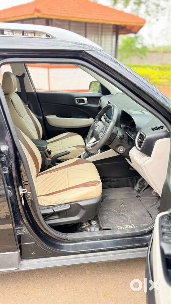 Hyundai Venue 1.2 S (o), 2023, Petrol