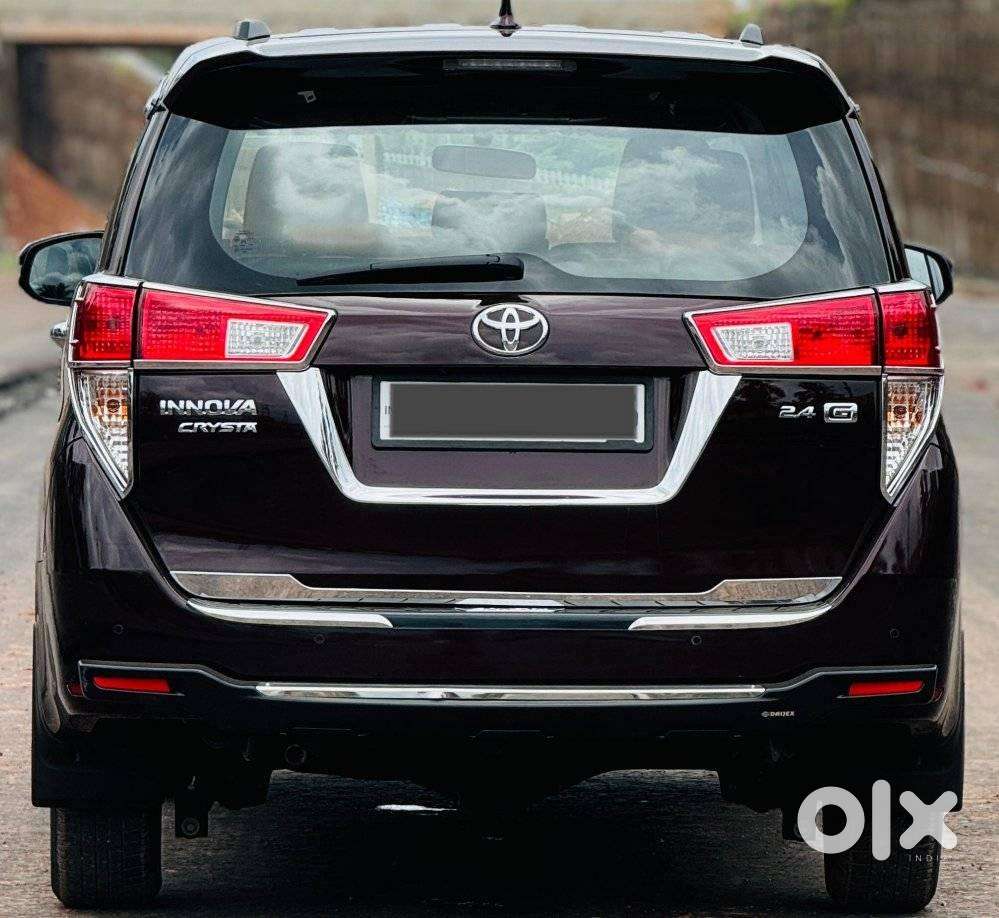 Toyota Innova Crysta 2.4 G Mt 8s, 2021, Diesel