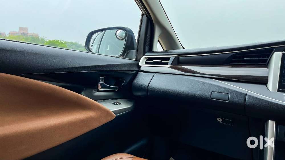 Toyota Innova Crysta 2019 Petrol Well Maintained