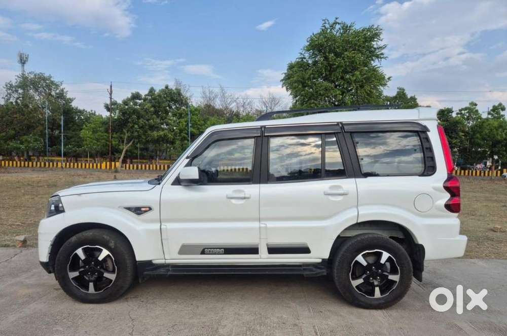 Mahindra Scorpio Classic 2.2 S 11 Mt 7 Str, 2024, Diesel