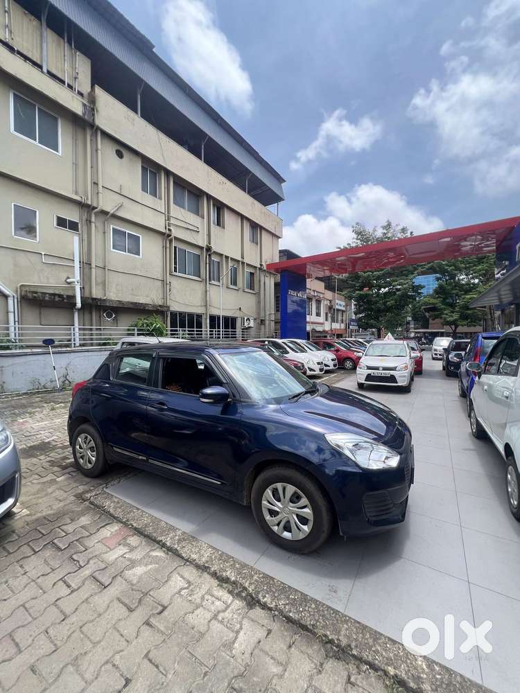 Maruti Suzuki Swift Vxi Ags, 2018, Petrol