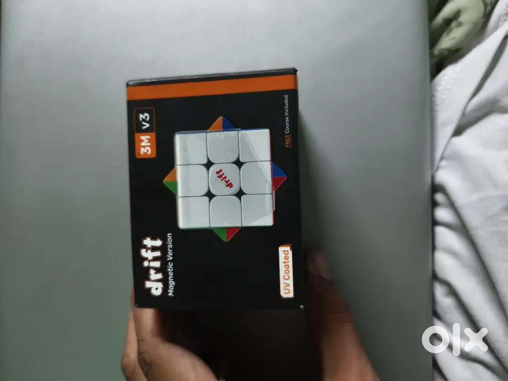 Cubelelo Drift 3M v3 3x3 (Magnetic UV Coated) Speedcube - New Version