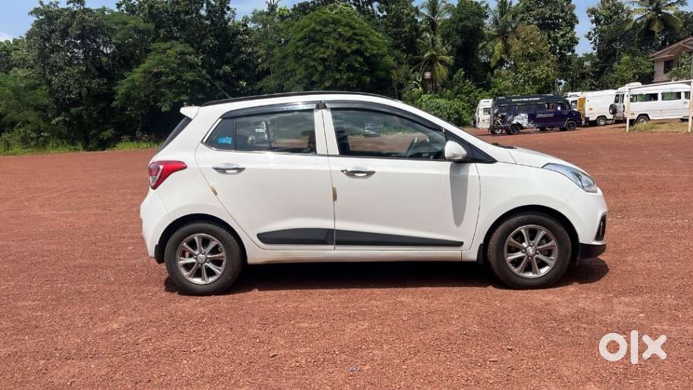 Hyundai I10 Asta At, 2016, Petrol