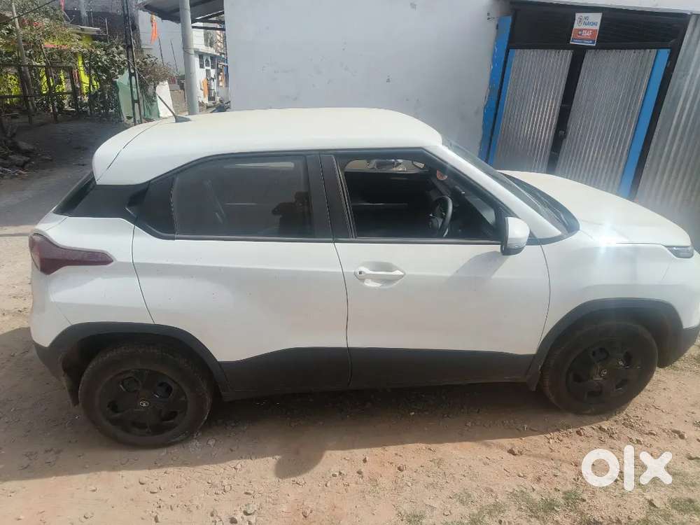 Tata Punch 2025 Petrol Well Maintained