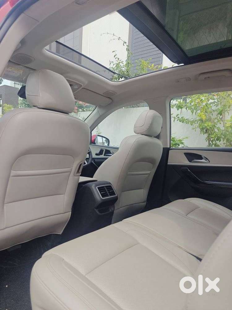 Mahindra Xuv700 2.2 Ax 7 Diesel Mt Luxury Pack Str, 2024, Diesel