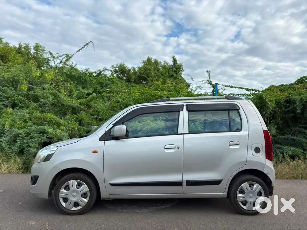 Maruti Suzuki Wagon R Vxi Amt Opt, 2017, Petrol