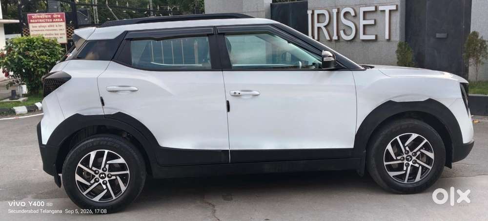 Mahindra Xuv 3xo Ax5 Pm Mt, 2025, Petrol