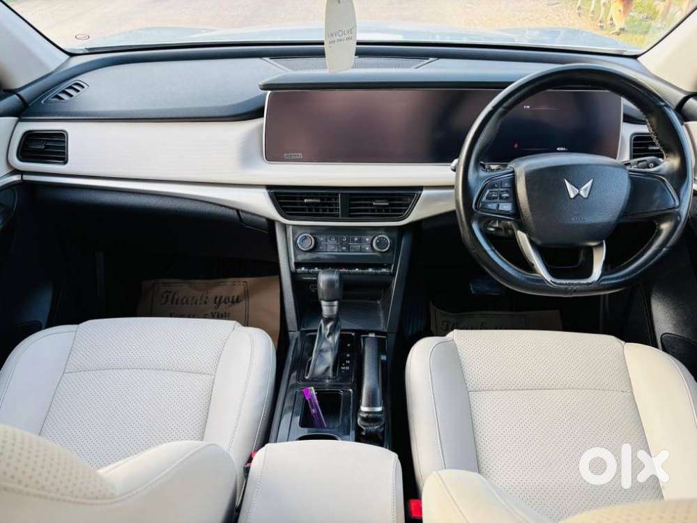 Mahindra Xuv700 2.2 Ax 5 Diesel At 7 Str, 2022, Diesel