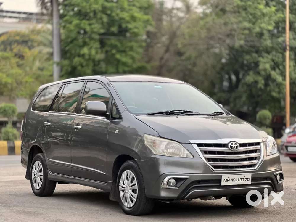 Toyota Innova 2.5 G (diesel) 8 Seater Bs Iv, 2015, Diesel