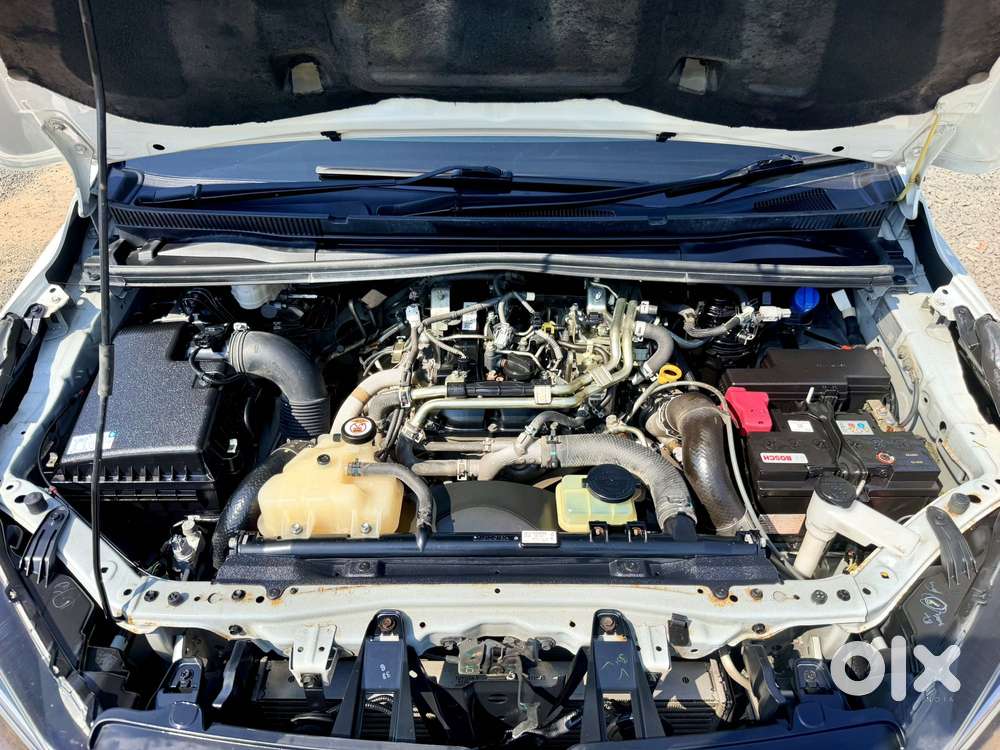 Toyota Innova Crysta [2020-ongoing] 2.4 Gx 7 Str, 2023, Diesel