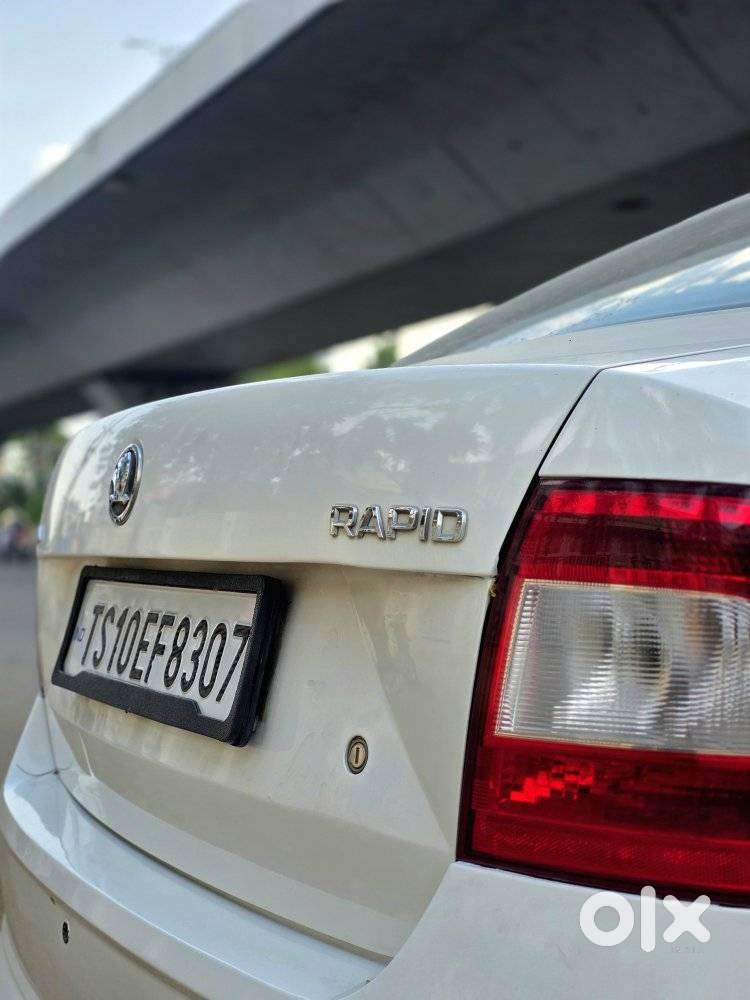 Skoda Rapid 1.5 Tdi At Ambition Plus, 2015, Diesel