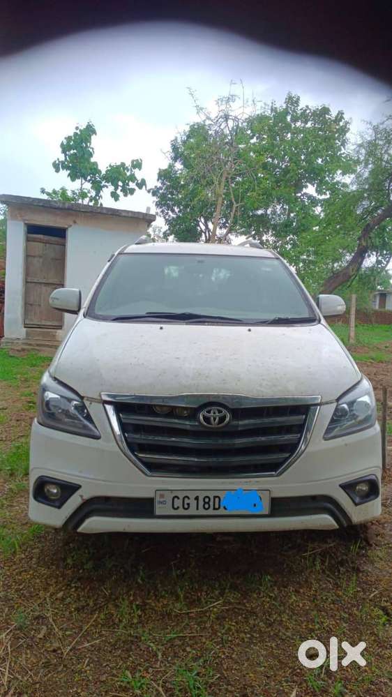 Toyota Innova 2009 Model  Family Car  Well Maintained  2.5 L Km