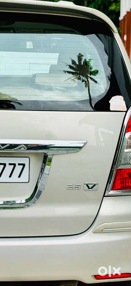 Toyota Innova 2.5 V 7 Str, 2012, Diesel