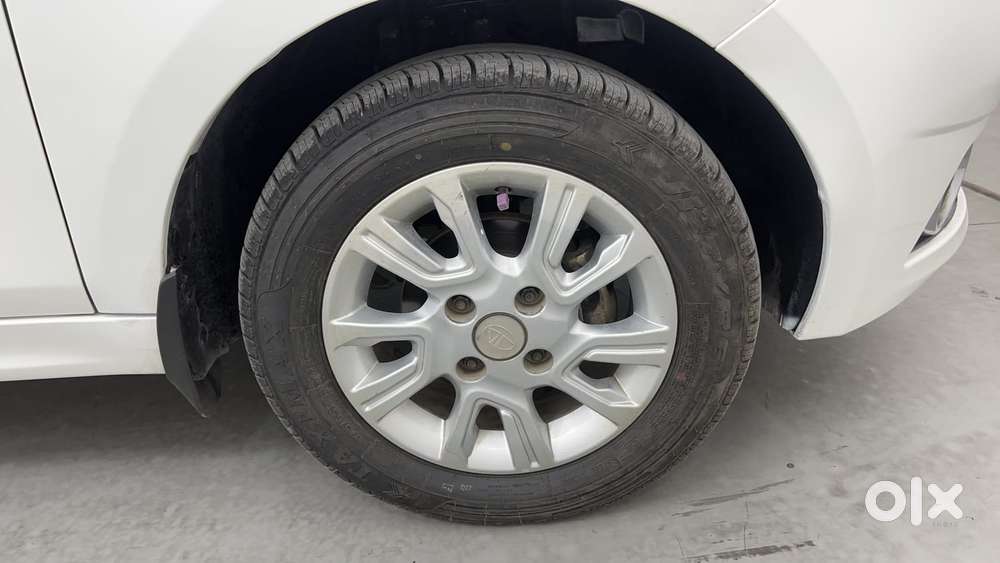 Tata Tiago Xza, 2018, Petrol