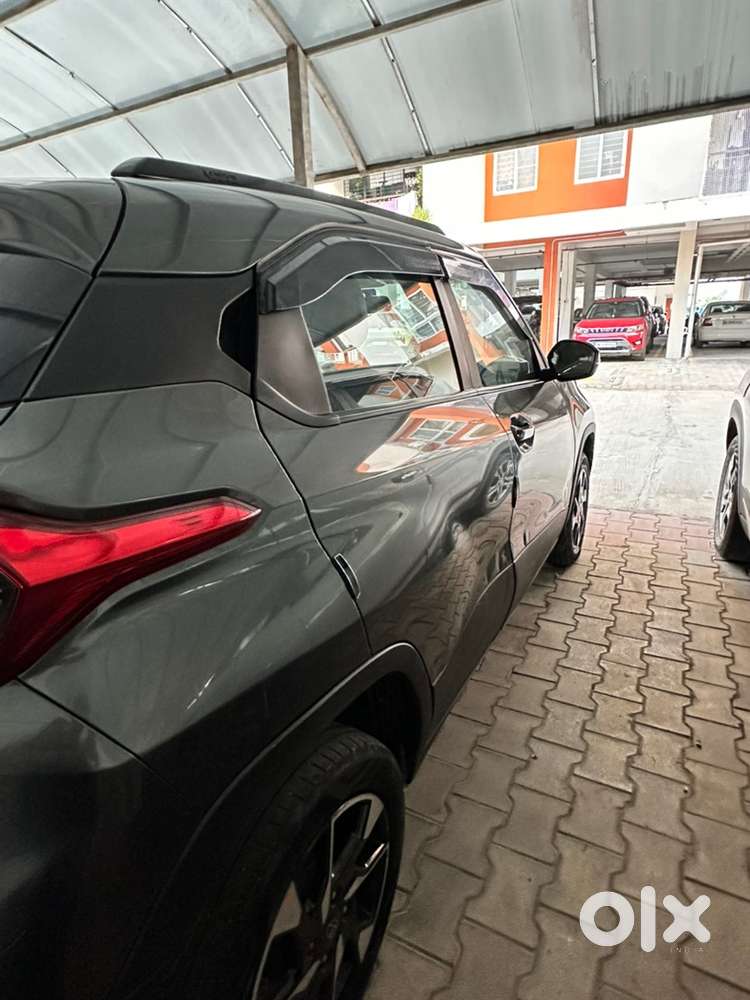 2024 Tata Punch Petrol Automatic