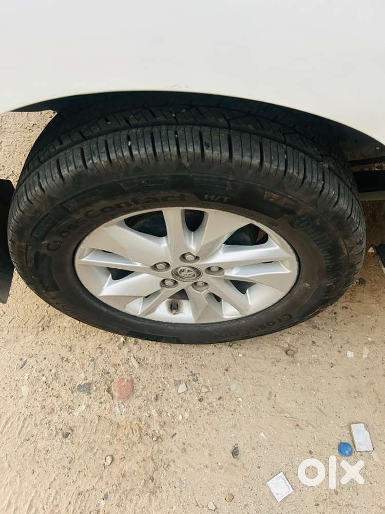 Toyota Innova Crysta Diesel 2017