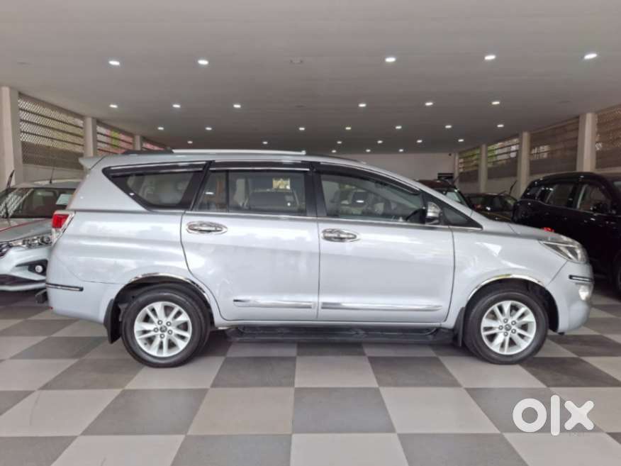 Toyota Innova Crysta 2.8 Gx At, 2017, Diesel