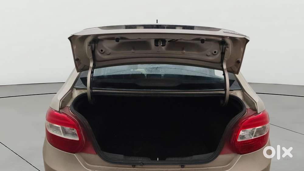 Tata Zest  1.2 Revotron Xt, 2015, Petrol